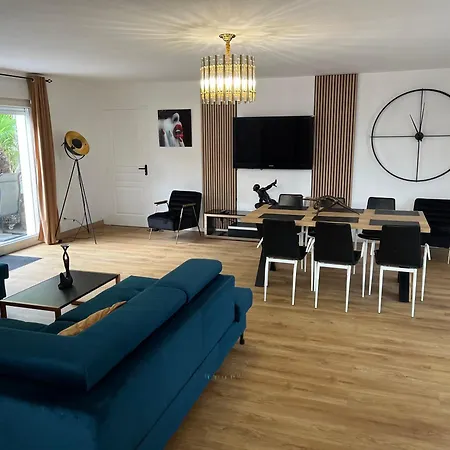 Apartment Plain Pied La Chapelle 2 *
